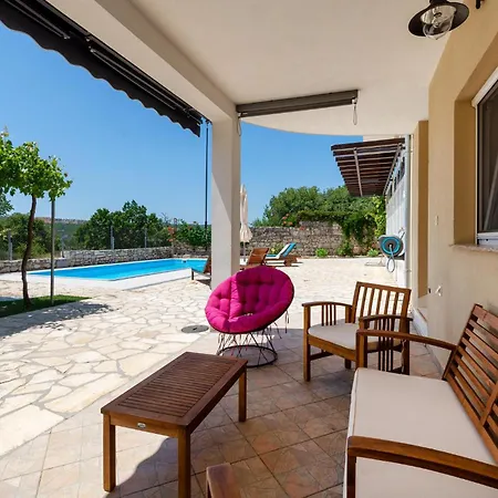 Holiday home 3 Bedroom Cozy In